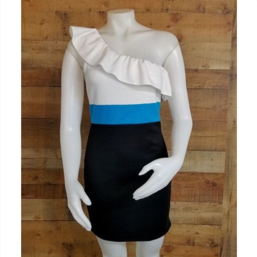 Bui Yah Kah Womens Cold Shoulder Ruffle Top Dress